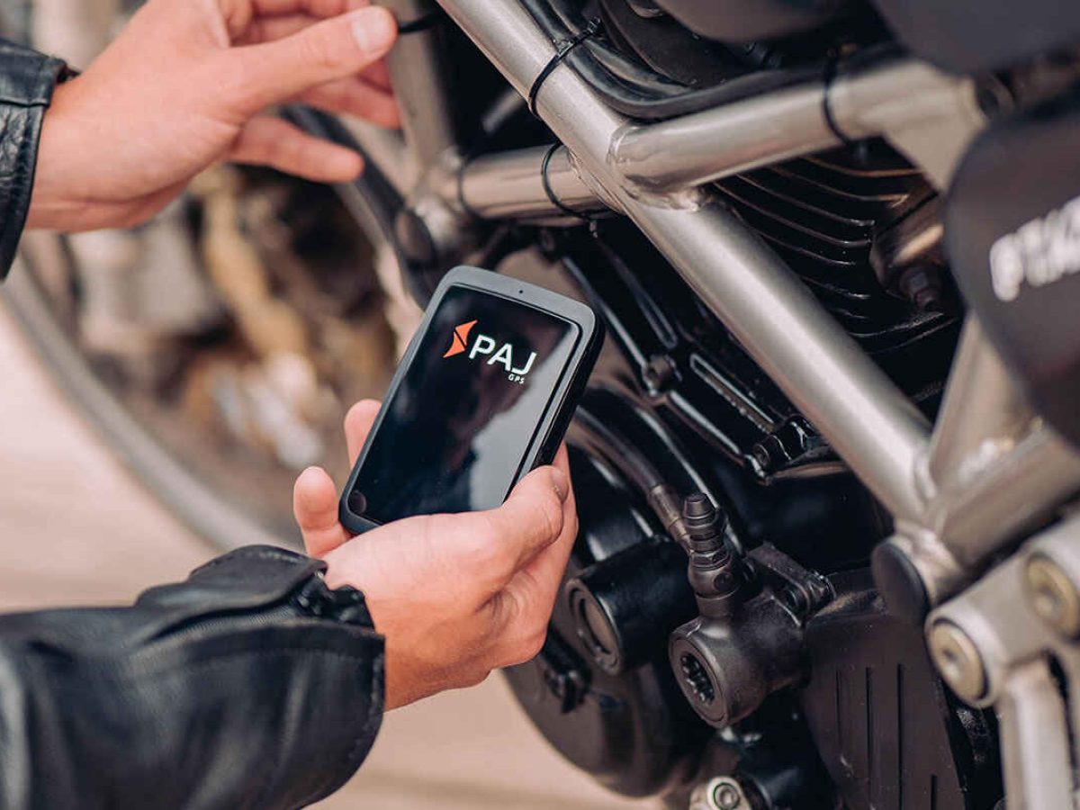 Installing a GPS tracker on a motorcycle PAJ GPS